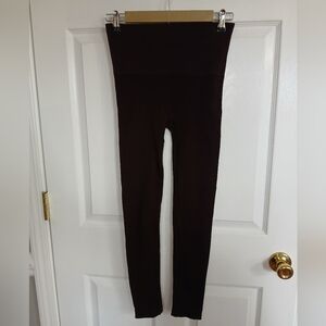 SPANX MAROON LEGGINGS WITH ZIPPER ANKLE DETAIL Size M Athleisure Gym Workout